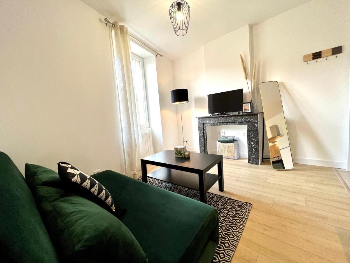 Suite ~ Romance Estivale ~ A 15 Min De Lyon Miribel  Extérieur photo